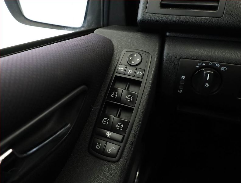 Mercedes-Benz Třídy A (2006) A 150 , nová STK - fotka 13 z 15