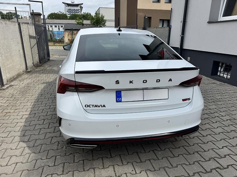 Škoda Octavia (2024) RS 2,0 TDI 147 KW AUT 4X4 - fotka 5 z 26