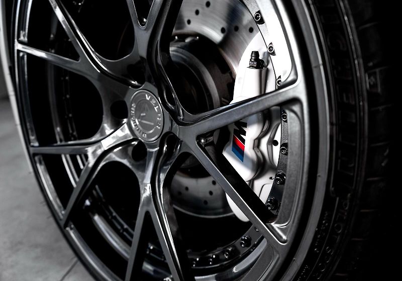 BMW M4 (2015) 3.0 /382kW - fotka 9 z 24