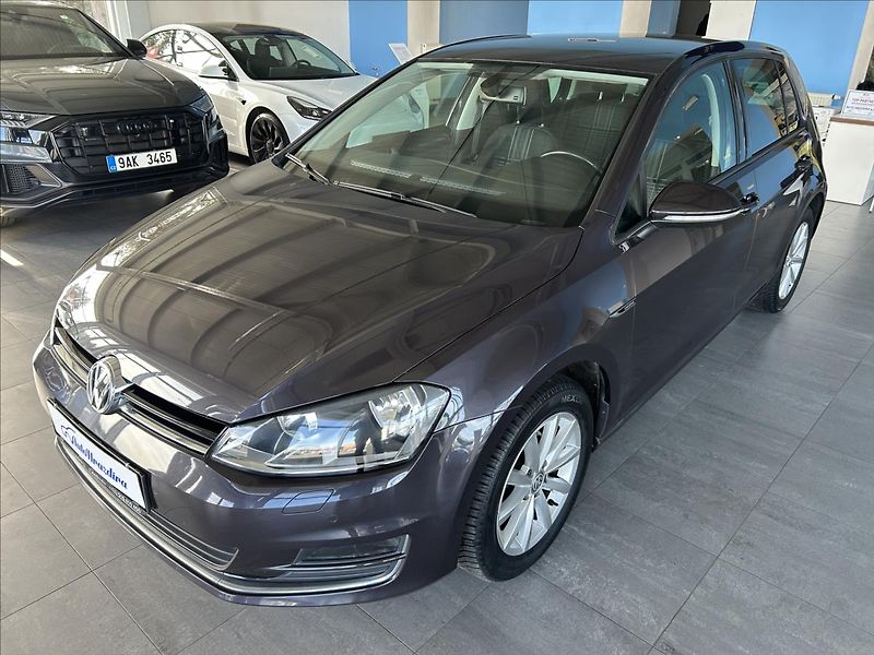 Volkswagen Golf 1,2   TSI,LOUNGE,SERVISKA,2.MA - fotka 3 z 28