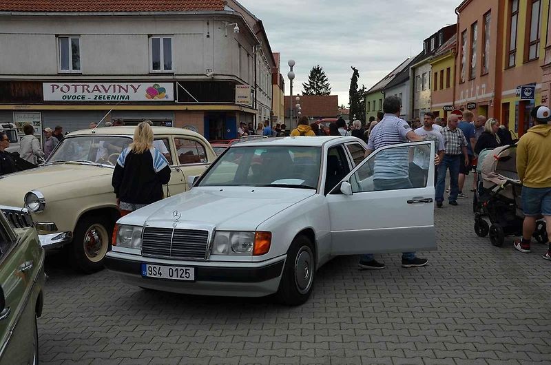 Ze 7. ročníku Auto-moto veteráni Nové Strašecí, Stochov, Bucek.