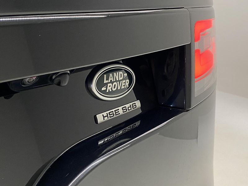 Land Rover Discovery SD6 HSE AWD AUT 7míst - fotka 39 z 49