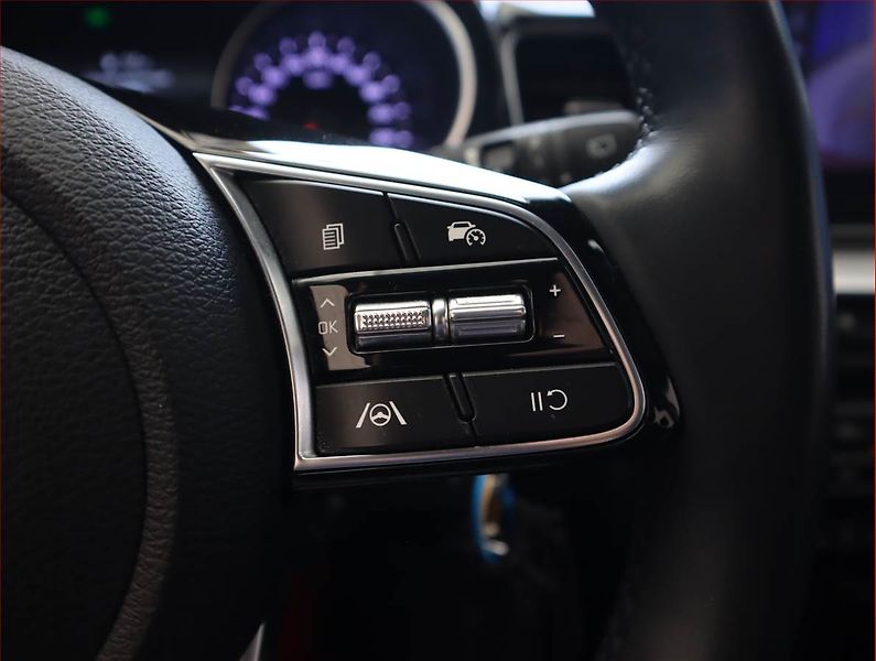 Kia Ceed (2022) 1.0 T-GDI, Serv.kniha - fotka 17 z 18