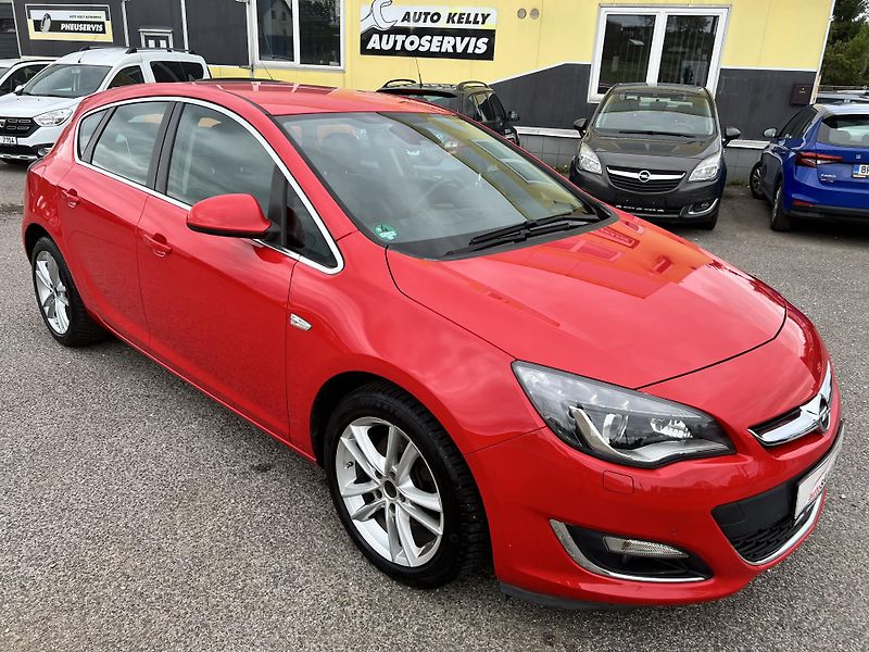 Opel Astra 1.6 TURBO 125KW,EXCLUSIVE,1MAJ - fotka 9 z 43