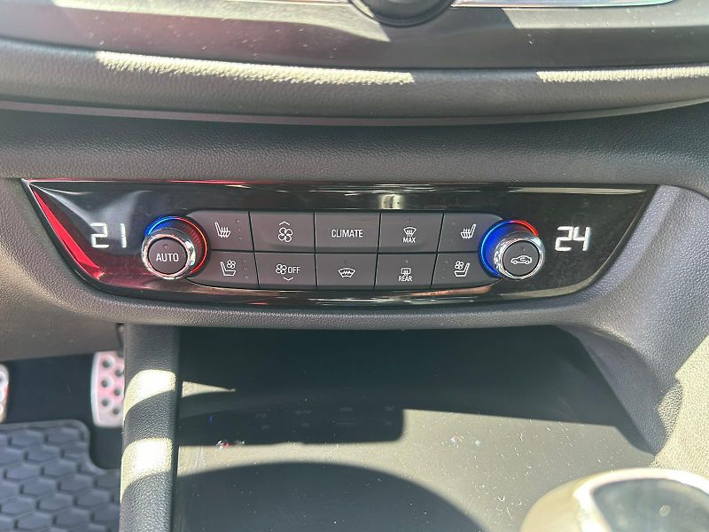 Opel Insignia (2017) 2.0D, 125KW, MATRIX, MASÁŽ - fotka 16 z 28