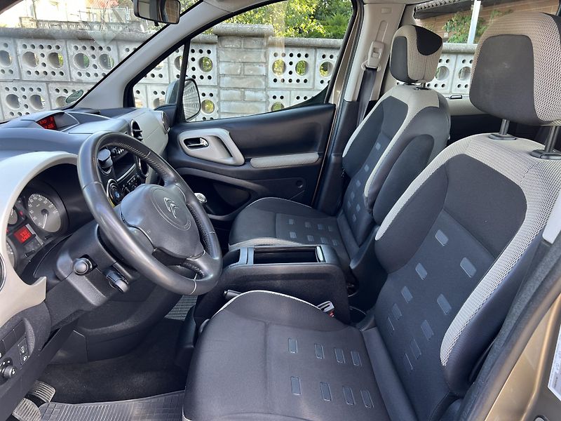 Citroën Berlingo Multispace XTR 1.6HDi PŮVOD ČR - fotka 9 z 39
