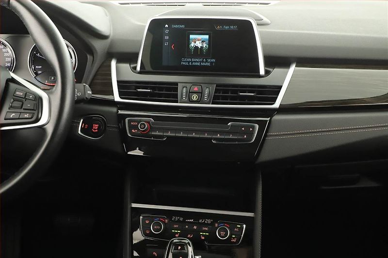 BMW Řada 2 (2023) 216d Gran Tourer - fotka 15 z 19