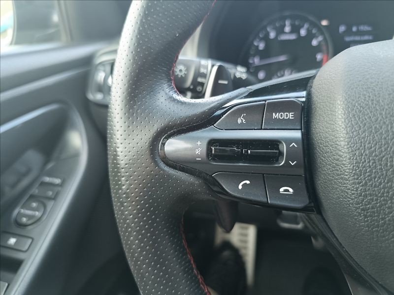 Hyundai i30 1,5 T-GDi, DCT N-Line Rezervac - fotka 20 z 22