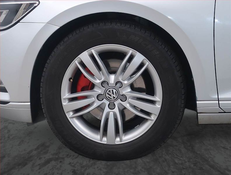 Volkswagen Passat (2015) Comfortline 2.0 TDI, Automat - fotka 15 z 16