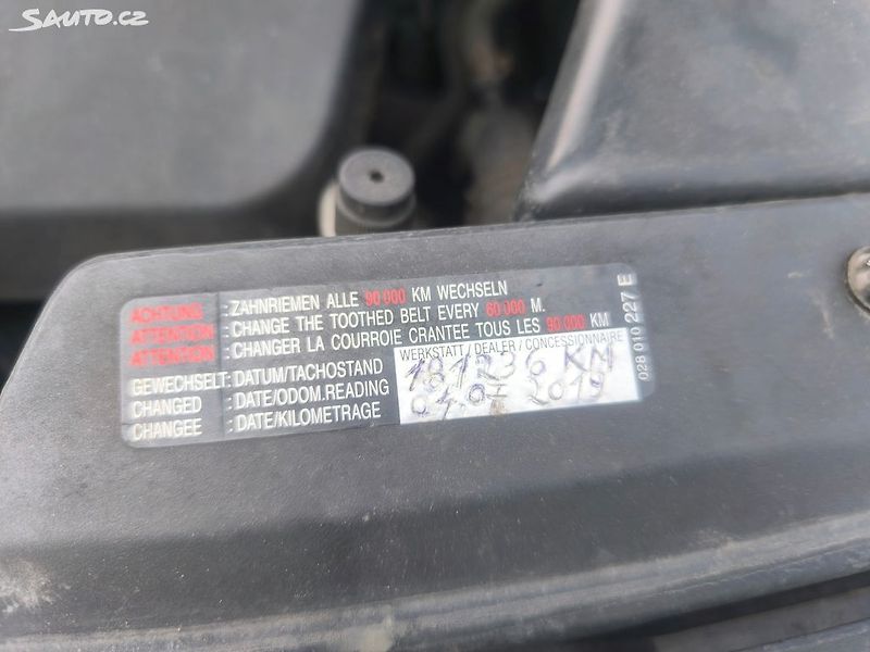 Seat Alhambra (2009) 4X4,1,9TDI,7M,TZ,KRÁSNÁ,1MAJ64 - fotka 23 z 27
