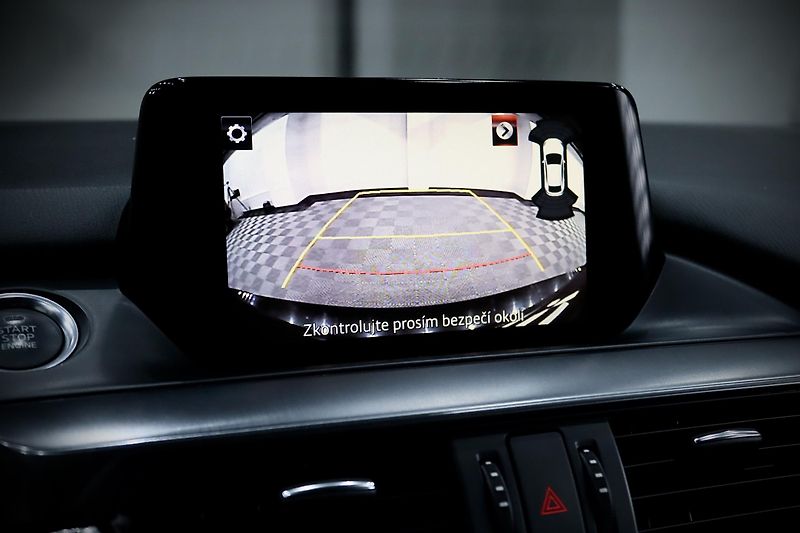 Mazda 6 Wagon 2.0 Skyactiv 121 kW - fotka 22 z 34