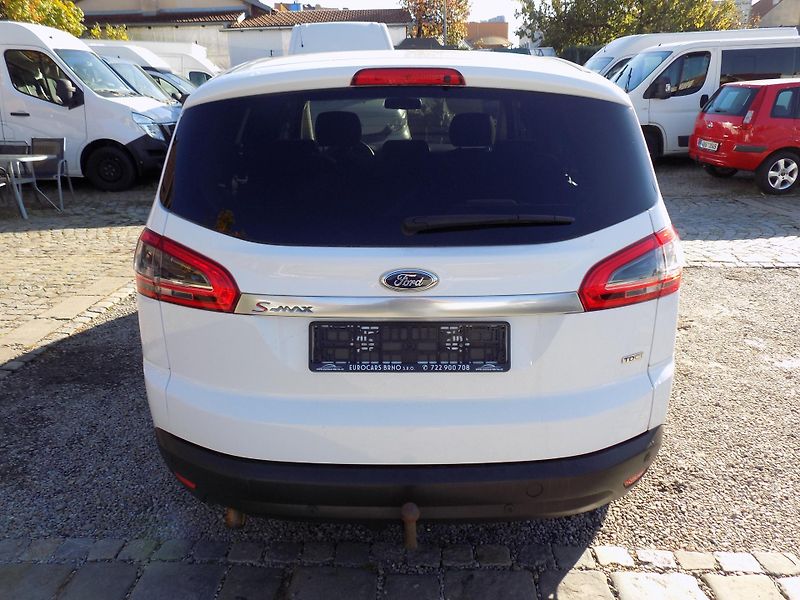 Ford S-MAX 2,0  TDCI 103KW TITAN FACELIFT - fotka 11 z 47