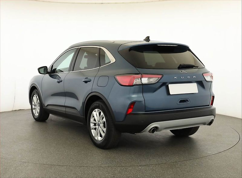 Ford Kuga (2020) Titanium 1.5 EcoBlue - fotka 4 z 18