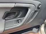 Škoda Fabia (2014) 1.2HTP Active Klima Tažné Z. - náhled 25