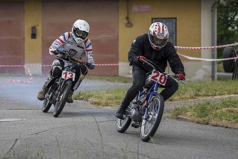 První červencová sobota byla v Rychtářově ve znamení mopedů. Moped rallye ho ovládla s čtyřiadvacátým ročníkem.