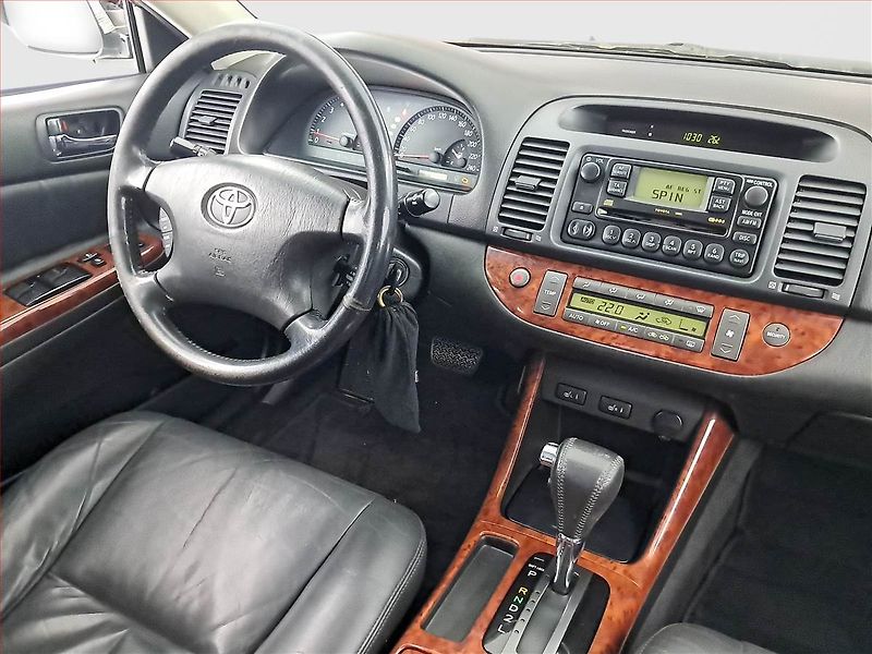 Toyota Camry (2002) 2.4 i, Automat, po STK - fotka 7 z 18