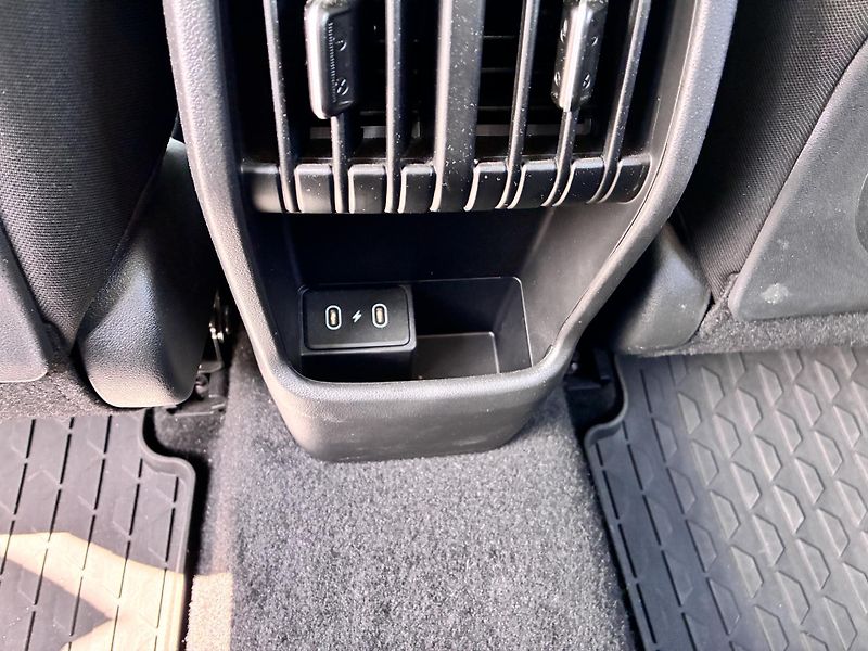 Hyundai Kona 1.0T-GDi 88kW SMART ZÁRUKA  - fotka 15 z 27