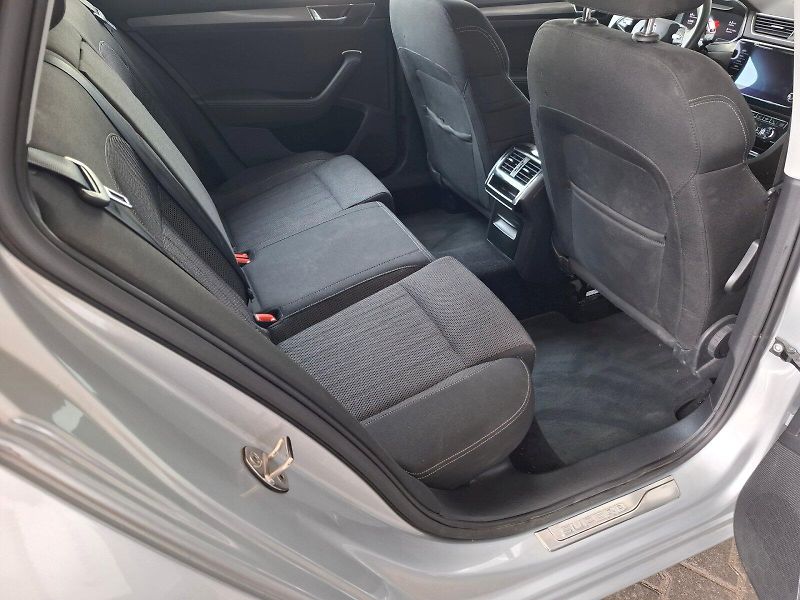 Škoda Superb (2022) COMBI  STYLE TD 110/2.0 7DG - fotka 20 z 25