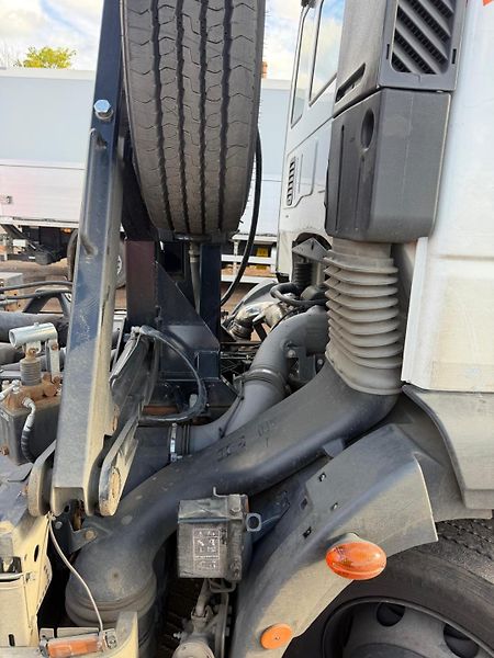 Iveco Eurocargo 120E22 NOSIČ HYVA 8 T - fotka 5 z 10