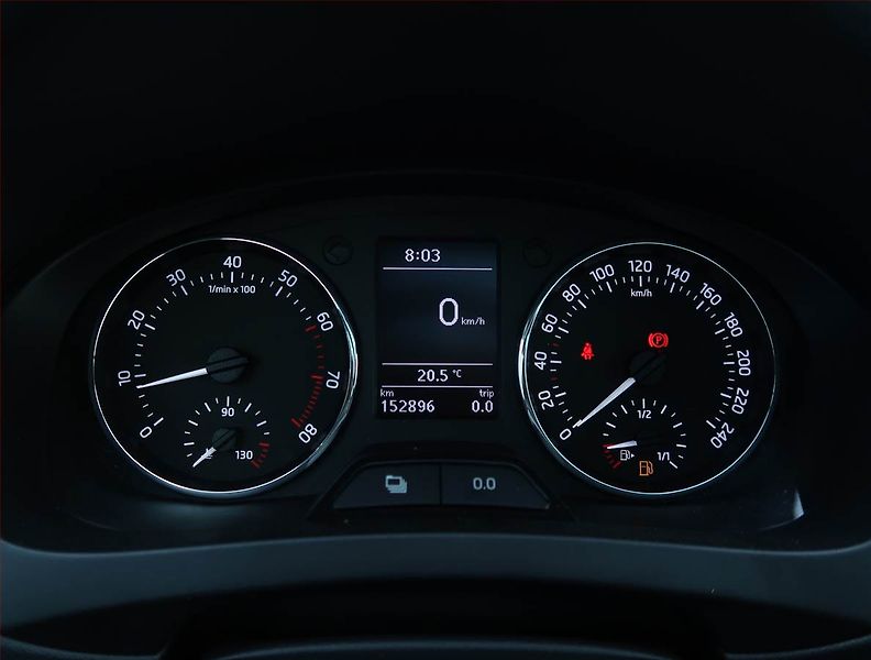 Škoda Rapid (2014) Spaceback 1.2 TSI, Serv.kniha - fotka 11 z 17
