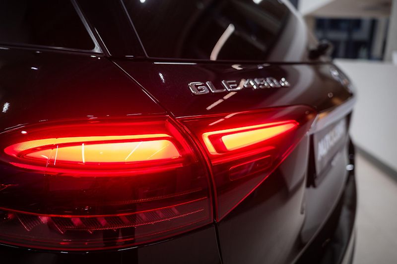 Mercedes-Benz GLE (2024) 450d 270KW AMG PREMIUM 1MAJ ČR - fotka 9 z 44