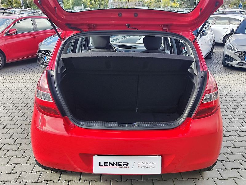 Hyundai i20 1.2i/57kW Comfort A/C - fotka 9 z 22