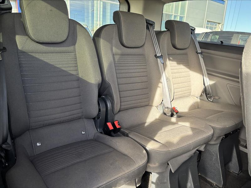 Ford Tourneo Custom 2,0 EcoBlue 136kW Titanium - fotka 15 z 36