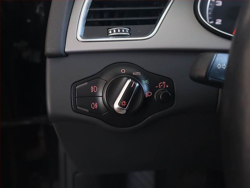 Audi A4 (2013) 1.8 TFSI, ČR,1.maj, Bi-Xenony - fotka 18 z 19