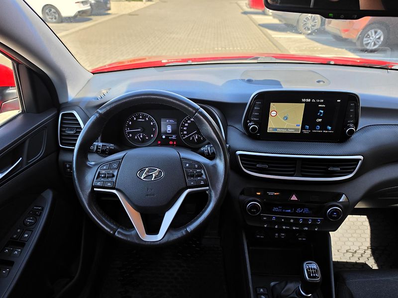 Hyundai Tucson (2019) 1,6TGDI 130kW - fotka 13 z 17
