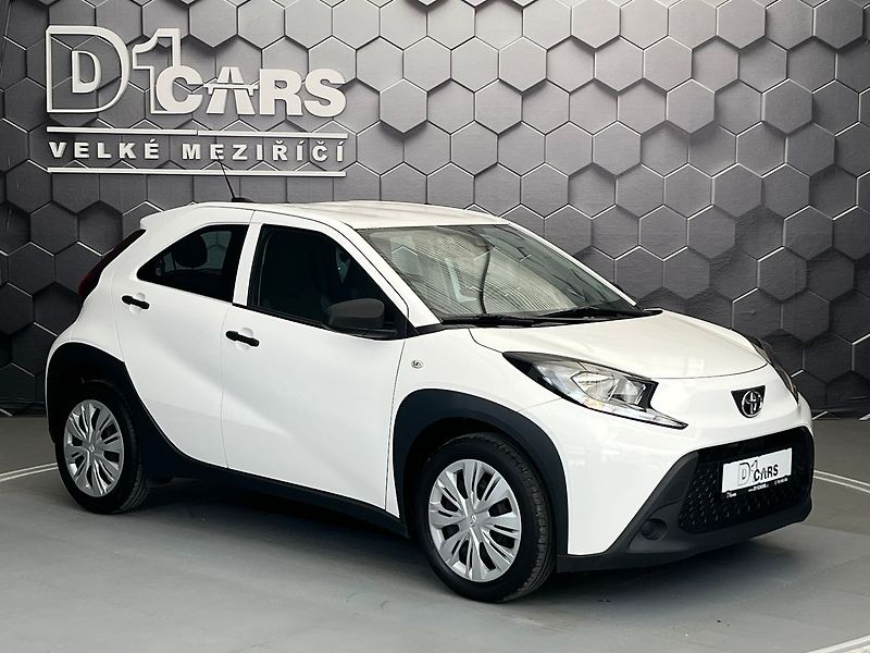 Toyota Aygo X 1.0 VVT-i 53 kW ZAMLUVENO - fotka 6 z 50