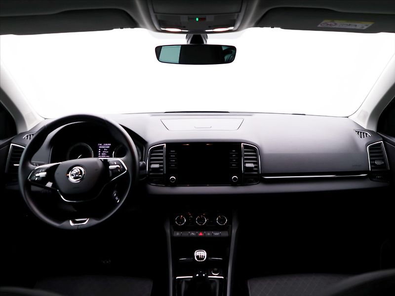 Škoda Karoq 1,5 TSI 110kW Style Plus DPH C - fotka 26 z 34