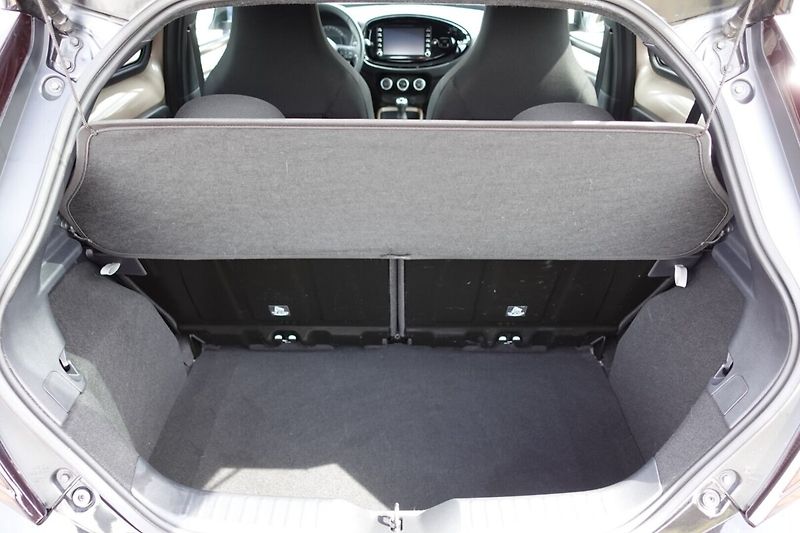 Toyota Aygo 1,0i 53kW M/T Style - fotka 14 z 26