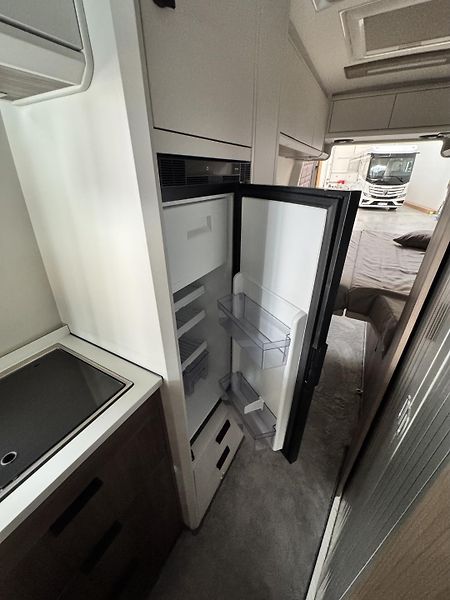 Kabe Travel Master VAN (2025) Abisko Van 690 LB 4x4  - fotka 27 z 40