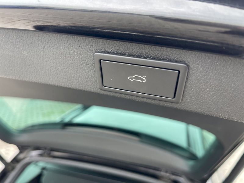 Škoda Superb (2022) Sportline 2.0 TDI 147kW DSG - fotka 33 z 35