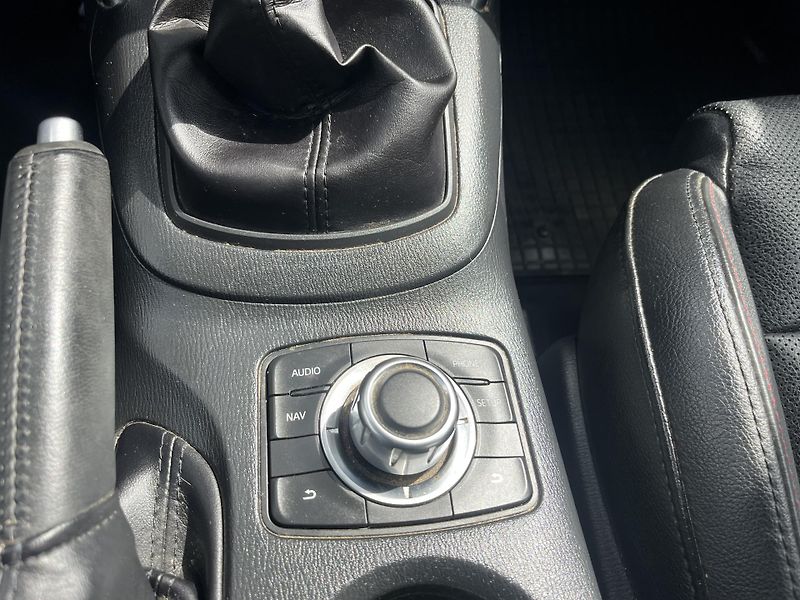 Mazda CX-5 (2014) 2,2 D 110 Kw REVOLUTION ČR!!! - fotka 15 z 17