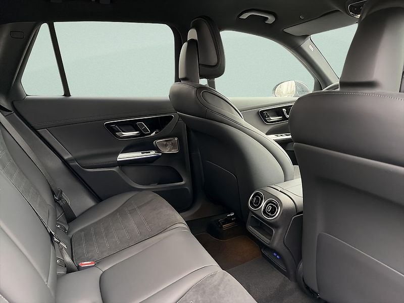 Mercedes-Benz GLC (2026) 300 de 4MATIC - fotka 14 z 15