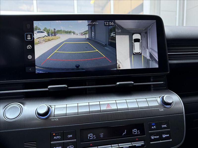 Hyundai Kona Power 65kWh  Style Premium - fotka 18 z 29