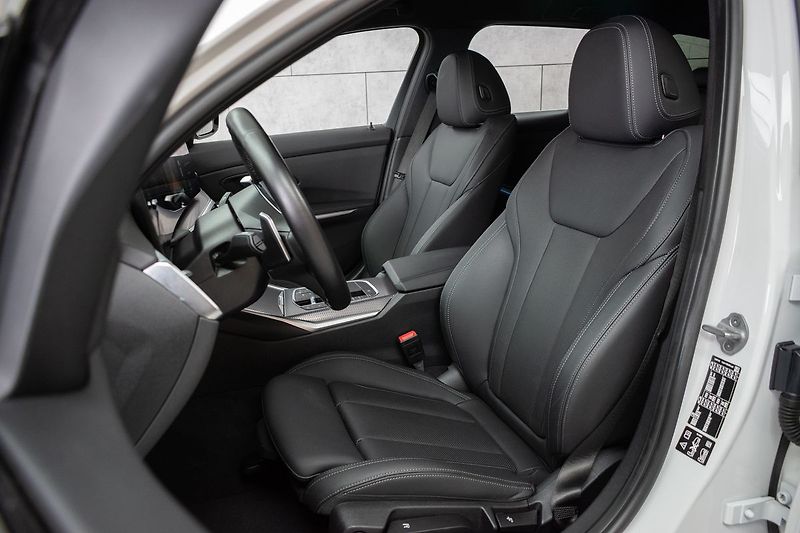 BMW Řada 3 320d xD ///M*ZÁRUKA*TAŽNÉ*ČR 1 - fotka 11 z 46