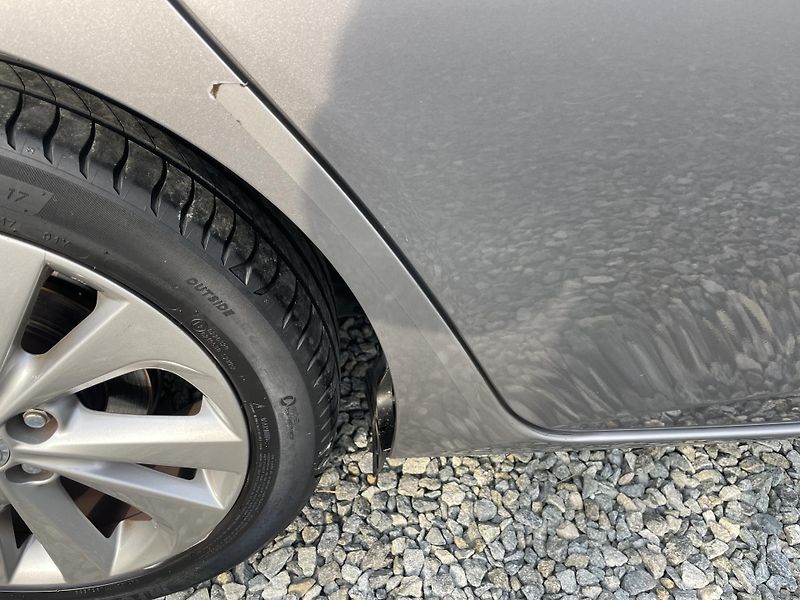 Toyota Auris 1.8i 16v HYBRID AUT NAVI CAM!! - fotka 41 z 166