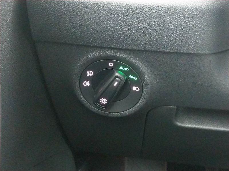 Škoda Karoq (2021) Sportline 2.0 TDI - fotka 18 z 21