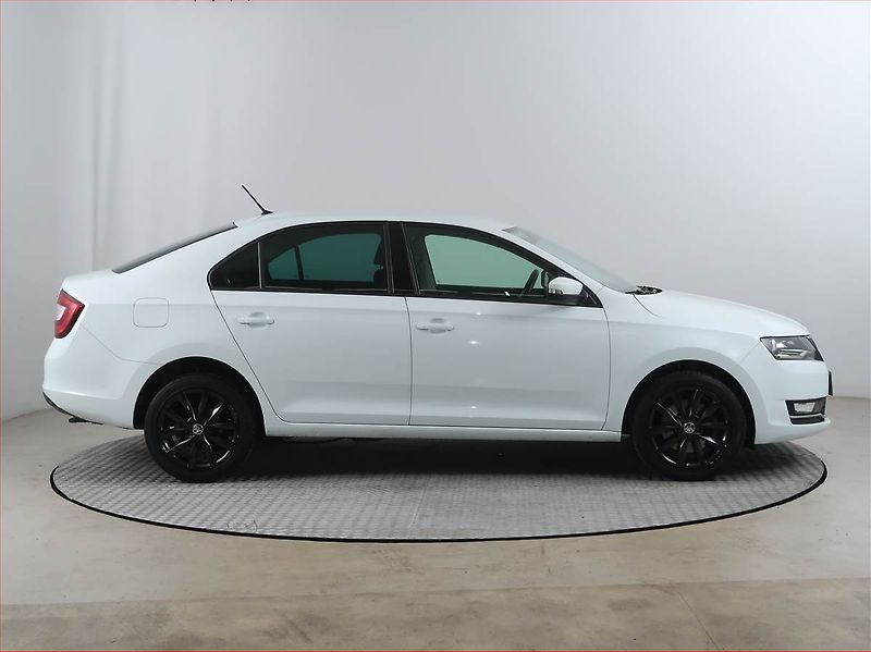 Škoda Rapid (2019) 1.0 TSI, Serv.kniha, Navi - fotka 6 z 15
