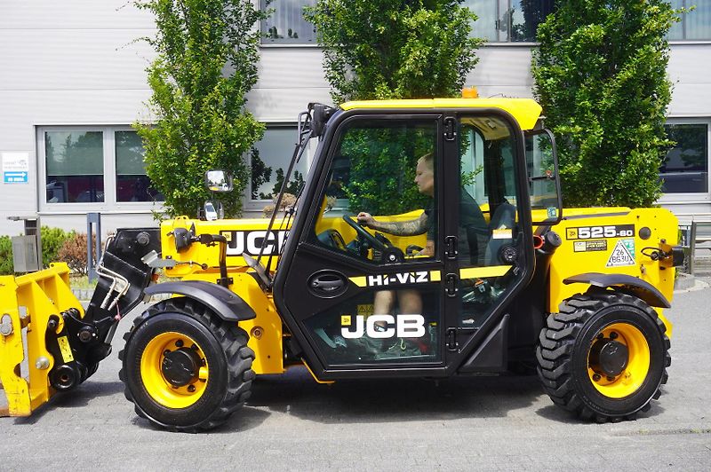 JCB (2022) 525-60T5 / 2022 / 860 MTH! - fotka 12 z 24