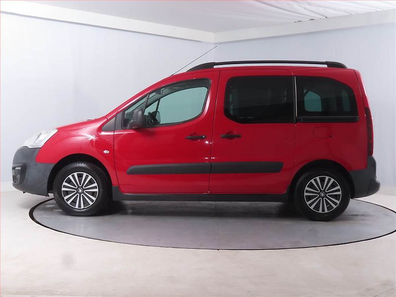 Peugeot Partner (2017) Outdoor 1.6 16V, 5Míst, ČR - fotka 3 z 13
