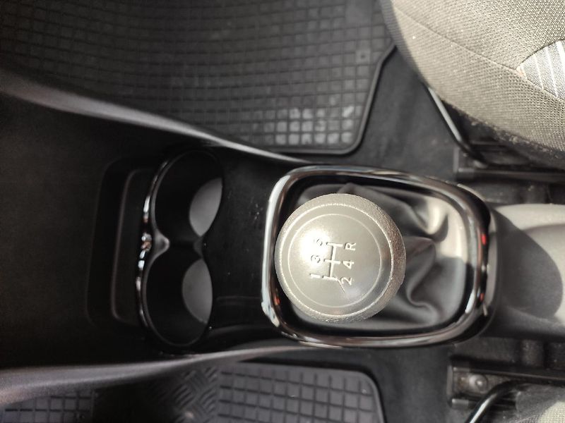 Citroën C1 (2020) 1.0i 72k MAN5 zimní pneu - fotka 16 z 25