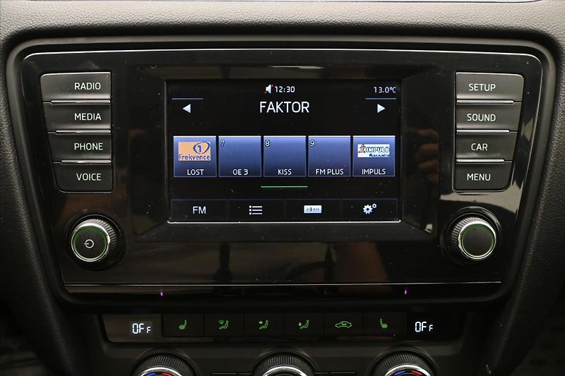 Škoda Octavia 2,0 TDI 110kW Elegance Tažné V - fotka 19 z 30