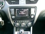 Škoda Octavia (2014) 1,2TSI NAVI DSG AC BT VÝHŘEV - náhled 28