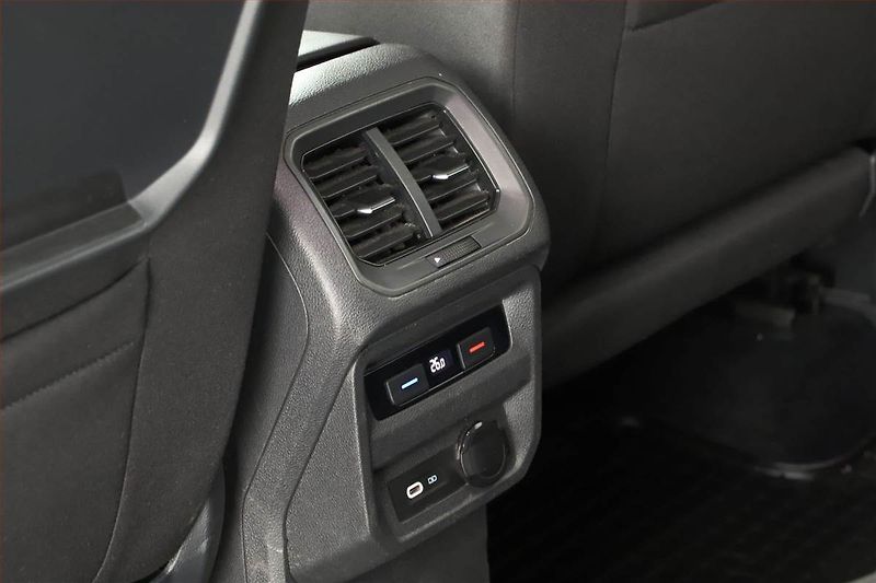 Volkswagen Tiguan Allspace (2021) 2.0 TDI - fotka 16 z 18