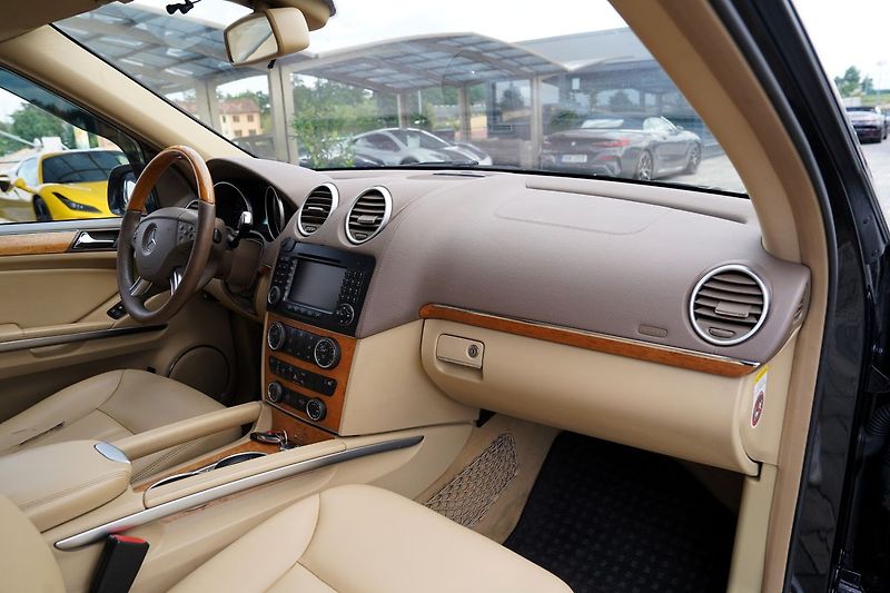 Mercedes-Benz GL 320 CDI 4Matic/navi/kůže - fotka 27 z 44