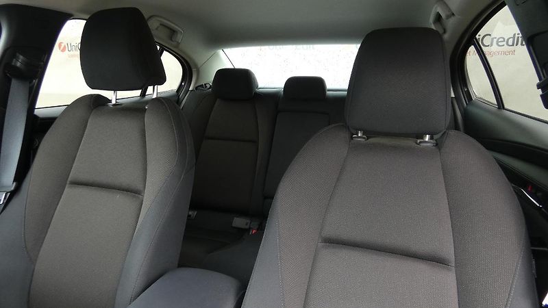 Mazda 3 Prime-line 2.0 e-Skyactiv G150 - fotka 7 z 23