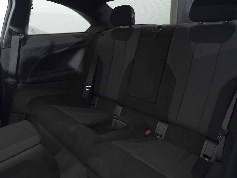 BMW Řada 2 M240i xDrive Coupé - fotka 19 z 21